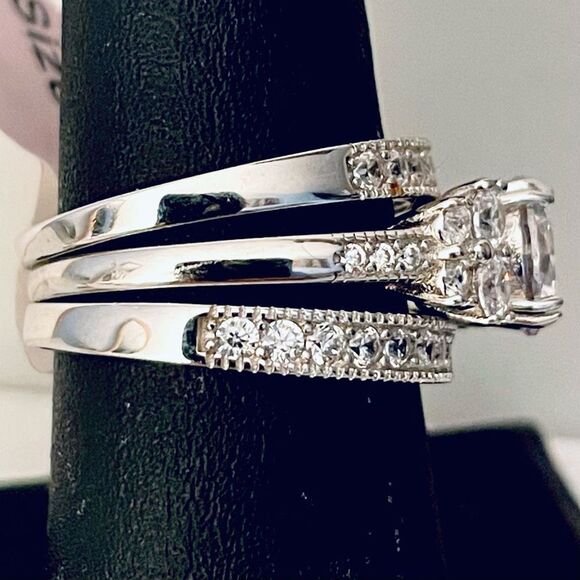 NWT Gorgeous .925 Size 8 Triple Sterling Silver Cubic Zirconia 3 in 1 Ring - Picture 7 of 12